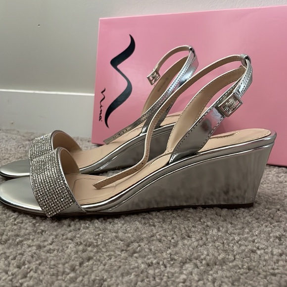 Nina Silver 2” heels - nice for fancy events - Picture 4 of 5